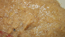 Křehký ořechový moučník