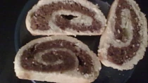 Křehký závin s ořechy
