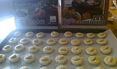 Mandlové  pagáčiky - slávnostné, pripravené na pečnie