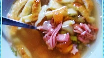Nedělní srnčí polévka s fritátovými nudlemi