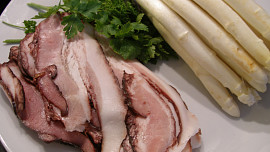 Perlička s chřestovou nádivkou