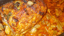 Sekaná s náplní plněných žampiónů