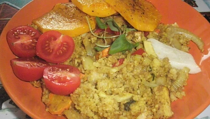Tofu s kuskusem a zeleninou