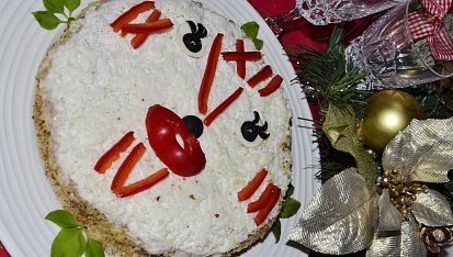 Vrstveny salat ako hodiny
