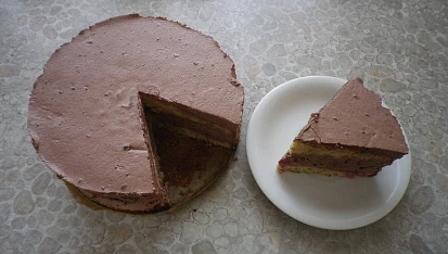 Bezlepkový pařížský dort s malinami