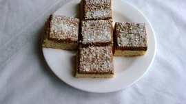 Buchta s čokokysankou