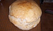 Chleba  z pravého kvásku (to je chlebík dneska pečený)