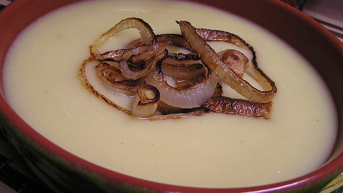 Cibulovo - bramborový krém
