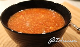 Čínská "červená" polévka