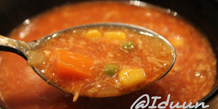 čínská "červená" polévka