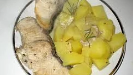 Kapr na slanině se žampiony
