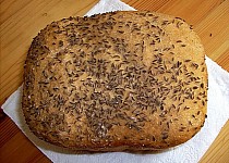 Kmínový výborný chléb z domácí pekárny