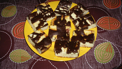 Koláč s tvarohem a marmeládou