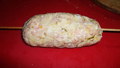 Marocký kebab, připravený kebab...