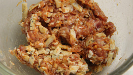 Masové kuličky s Nivou