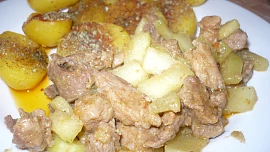 Nudličky s cuketou