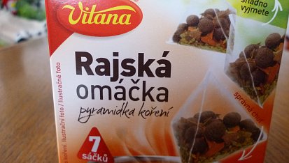 Rajská omáčka s masovými kuličkami a knedlíkem