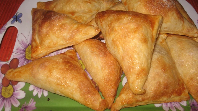Šátečky s pudinkovo-marmeládovou náplní
