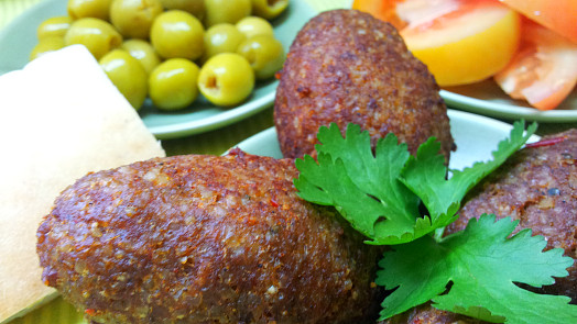 Smazene kubbe - kulicky z arabskeho tataraku s nadivkou