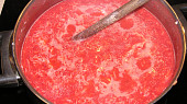 Sýrová polévka z červené řepy