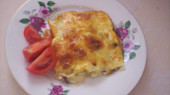 Zapečené brambory se slaninou a sýrem (porce zapečených  brambor)