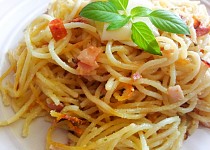 Zapečené špagety ve smetaně