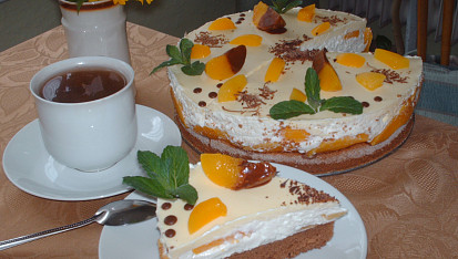 Broskvový zákusek