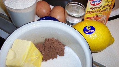Černá buchta ze Lhotky (i dort), suroviny