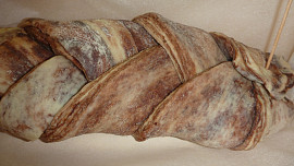 Čokoládový vrstvený pletenec