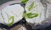 Domaci smetanova ricotta, .. z plnotučného a 40% šlehačky...