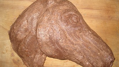 Dort hlava koně, Vytvarovaná hlava koně