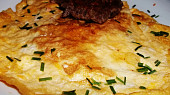Grilované vepřové maso na pepři v omeletách, a přeložíme...