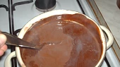Horký "čokoládový pudink"  s  rumem a skořicí