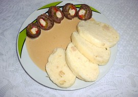 Hovězí roláda se surimi tyčinkami