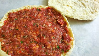 Kafta (mlete maso) v pite