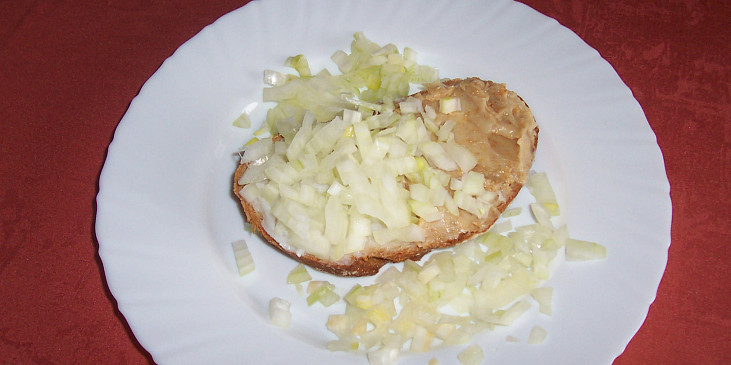 Kefírový chléb s Aztéckým pokladem (Chleba se sádlem, s mletýma škvarkama a s cibulí)