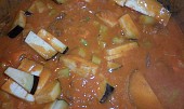 Mafé - hovězí ragú dušené v arašídové omáčce - Senegálský guláš, Po přidání zeleniny