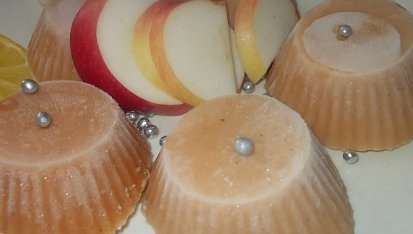 Šťavnatý sorbet z jablek, medu, mandarinkové a citronové šťávy