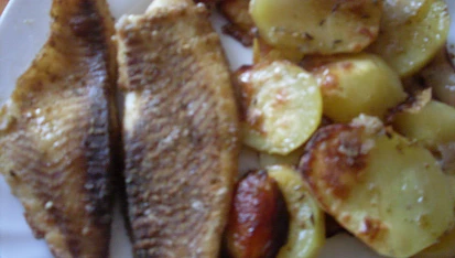 Tilapie pečená s bramborami