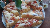 Tvarohový koláč s ovocem (třešněmi)