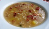 Uzená polévka s kroupami (... verze s nakrájeným uzeným vepřovým jazykem)