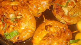 Vinná  klobása v těstíčku z polooštěpku, šunky a pórku