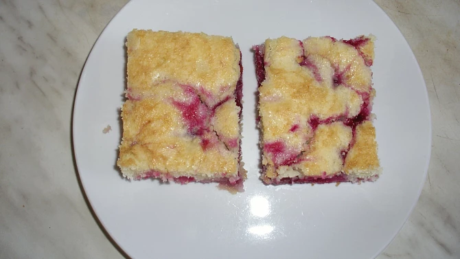 Višňová buchtička