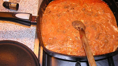 Zapečený těstovinový mazec, Omáčka připravené na zalití těstovin