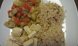 Zelenina s tofu a rýží