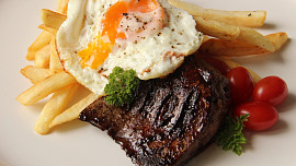 Biftek chudých s volským okem