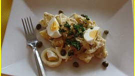 Bramborový salát s ančovičkovým dresinkem