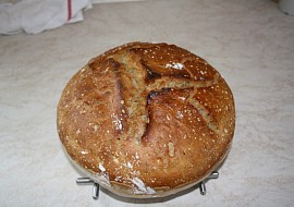 Domácí chléb bez hnětení (Takto vypadá upečený chléb u mě...)