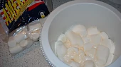 Kávové brownie s pěnou z marshmallows