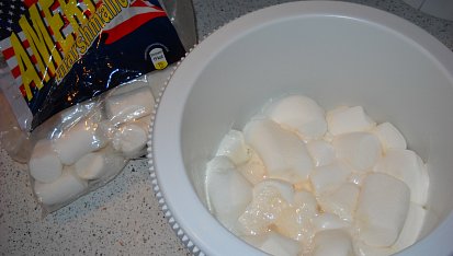 Kávové brownie s pěnou z marshmallows